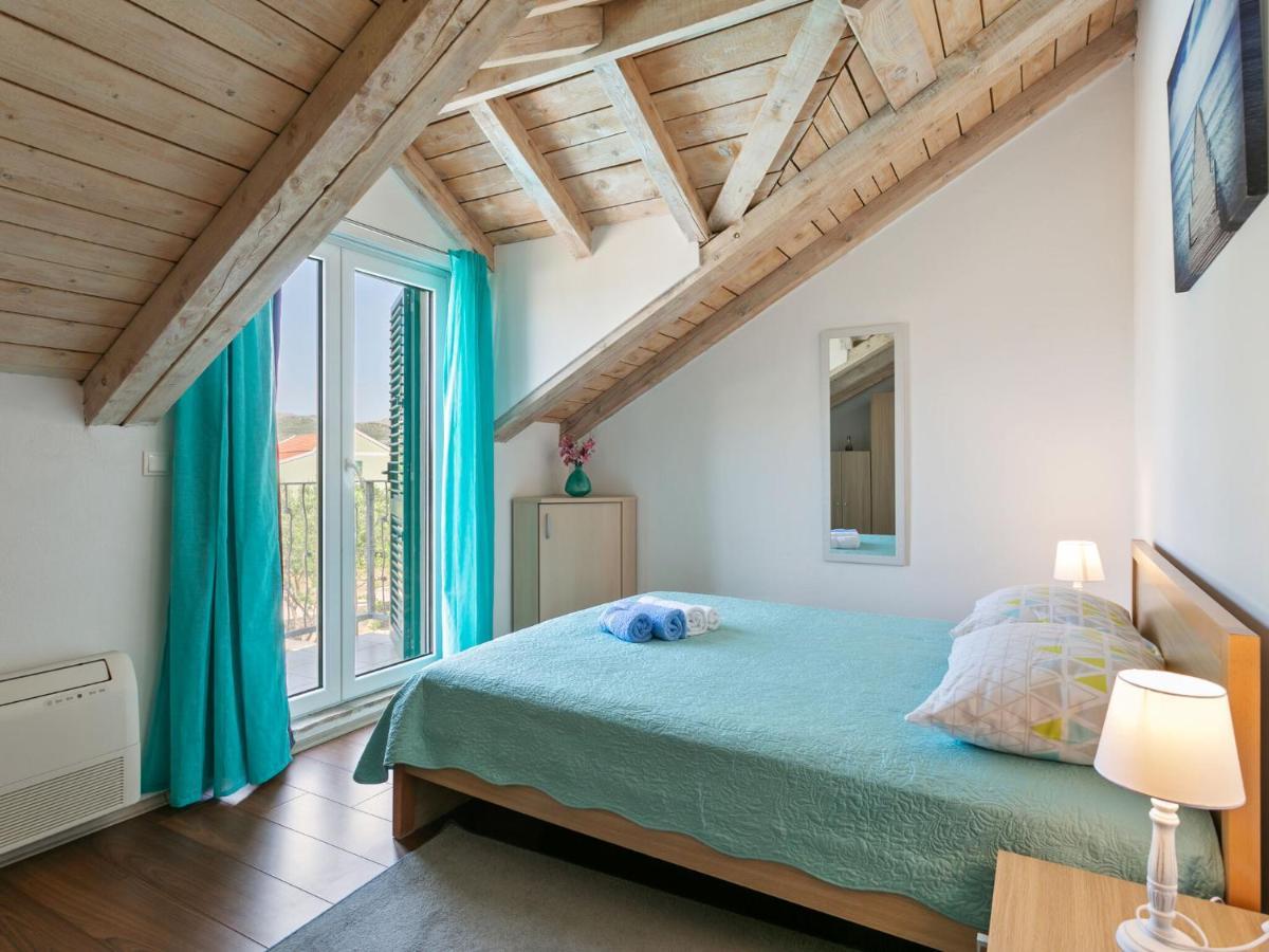 Chic Holiday Home In Marina With Private Swimming Pool エクステリア 写真