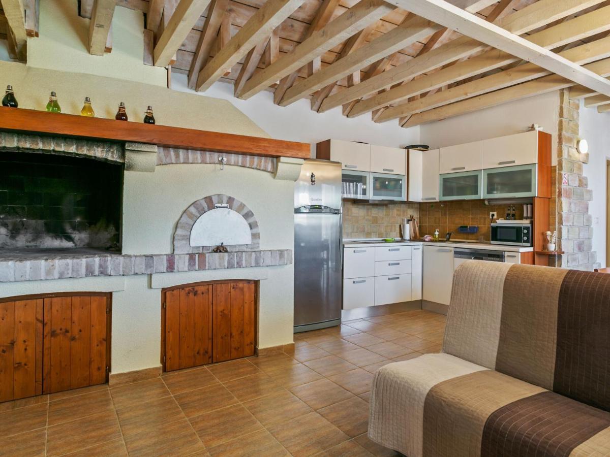 Chic Holiday Home In Marina With Private Swimming Pool エクステリア 写真