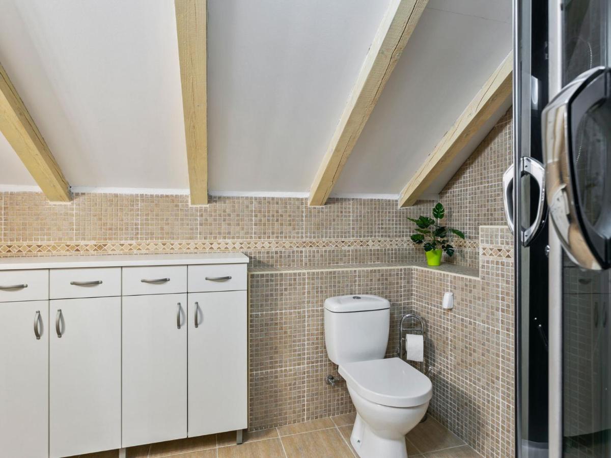 Chic Holiday Home In Marina With Private Swimming Pool エクステリア 写真