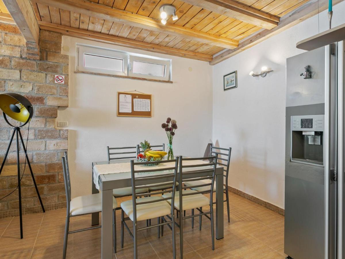 Chic Holiday Home In Marina With Private Swimming Pool エクステリア 写真
